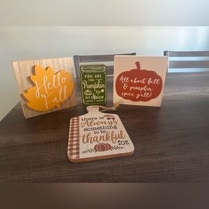 Fall wooden decor signs lot of 4
Kitchen Farmhouse